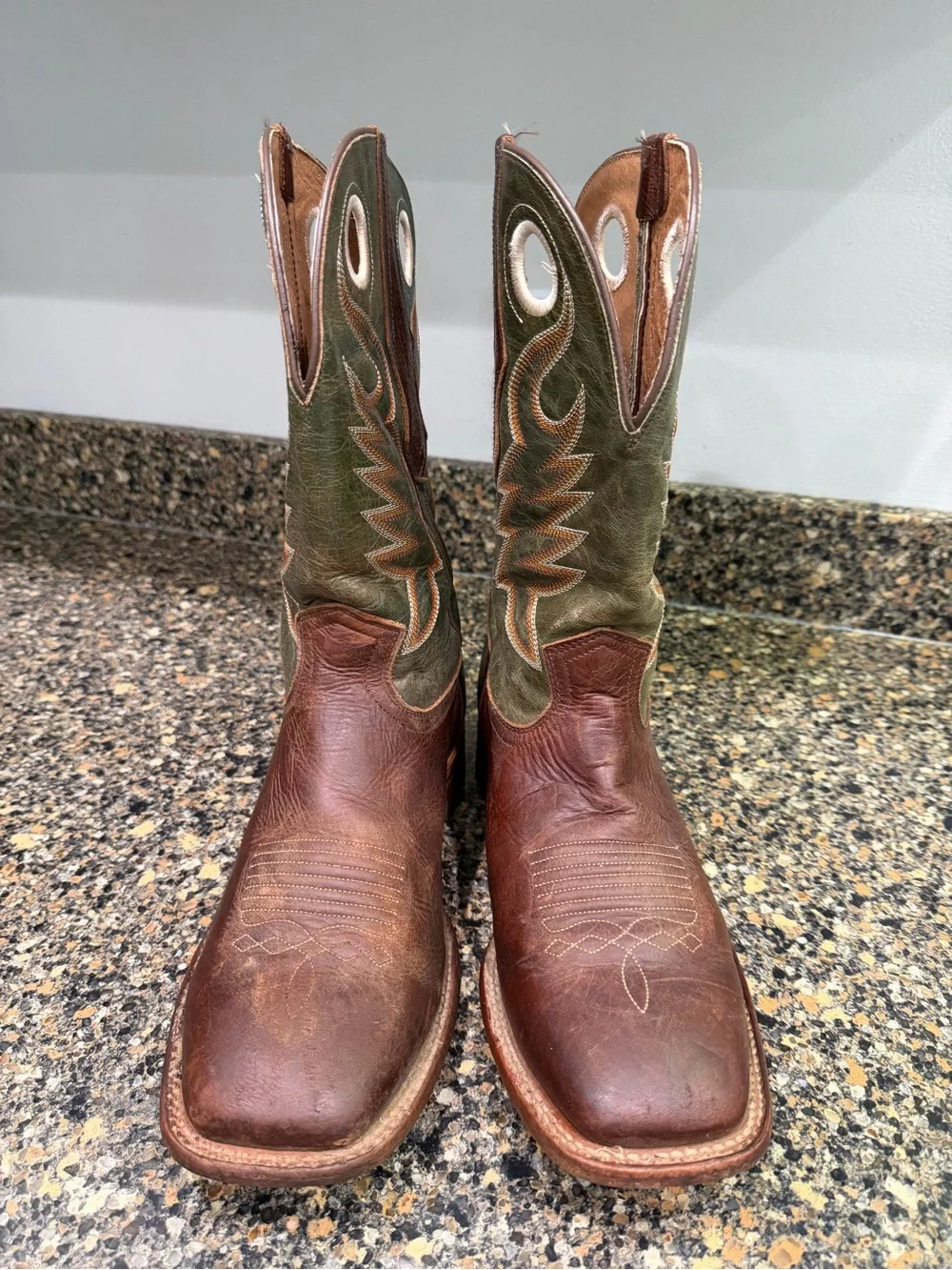 Men's Cody James 10.5 Brown and Olive Western Cowboy Boots